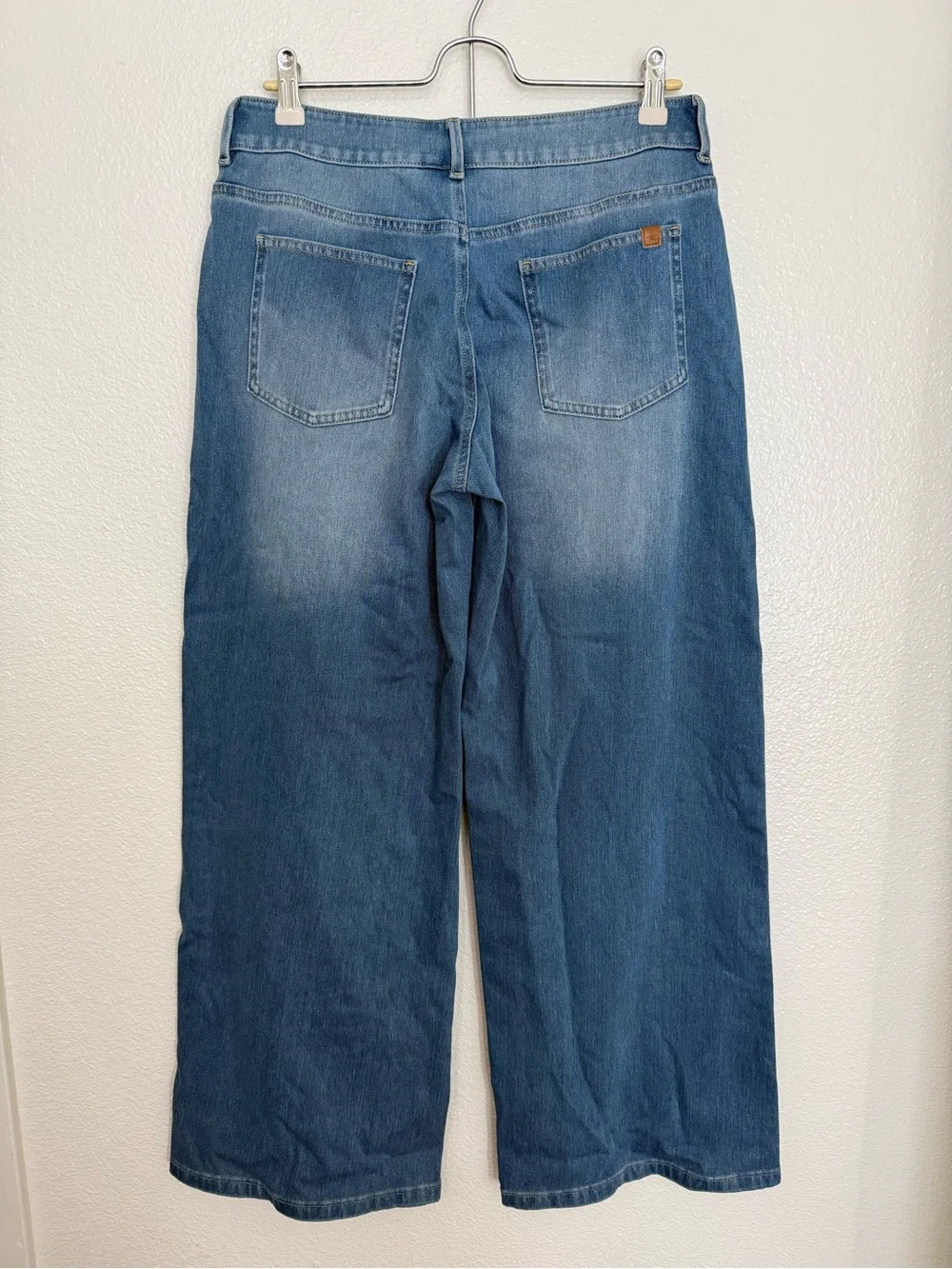 NWOT Halara Flex Asymmetric Low Rise Baggy Wide Leg Jeans - Picture 4 of 5